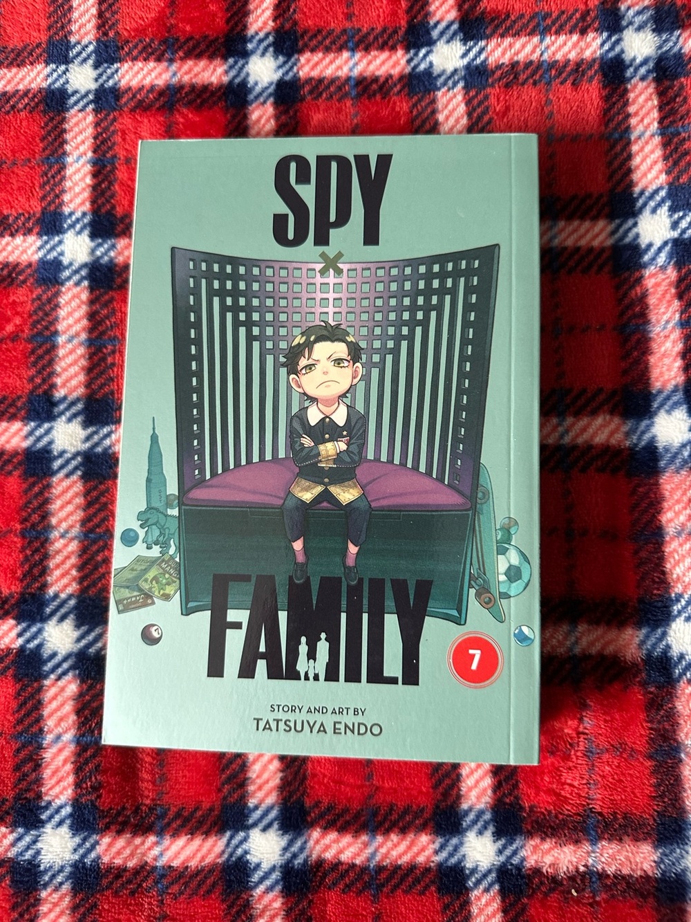SPY x FAMILY Vol. 7 Manga - Mint Green Cover